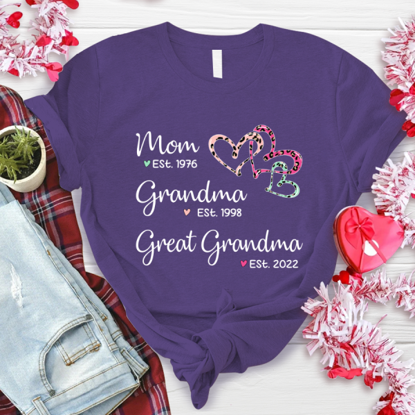 00Mom Est Grandma Est Great Grandma Heart Leopard V2 classic 03 purple women.png