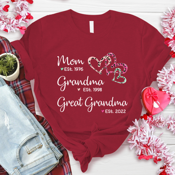 00Mom Est Grandma Est Great Grandma Heart Leopard V2 classic 06 cardinalred women.png