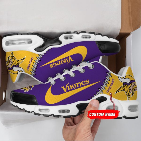 DCC NOMER00118 NFLSHOESMinnesotaVikings HoodieBack.jpg