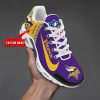 DCC NOMER00118 NFLSHOESMinnesotaVikings HoodieFront.jpg