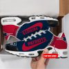 DCC NOMER00119 NFLSHOESNewEnglandPatriots HoodieBack.jpg