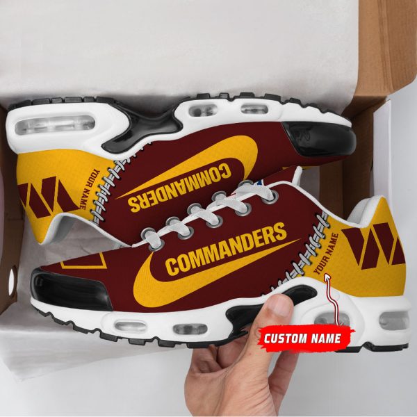 DCC NOMER00131 NFLSHOESWashingtonCommanders HoodieBack.jpg