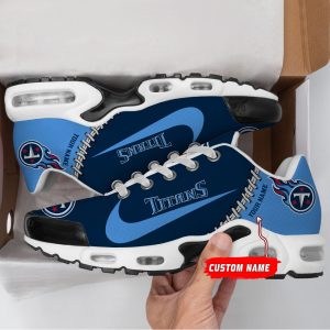 DCC NOMER00132 NFLSHOESTennesseeTitans HoodieBack.jpg