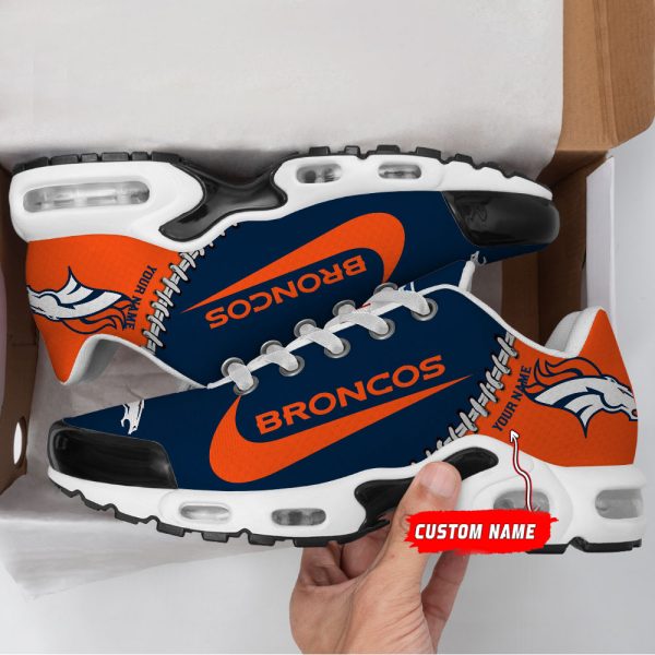 DCC NOMER0019 NFLSHOESDenverBroncos HoodieBack.jpg